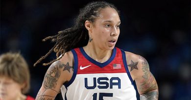 Rusia libera a Brittney Griner a cambio del traficante Viktor Bout / <strong>WNBA star Griner freed in swap for Russian arms dealer Bout</strong>